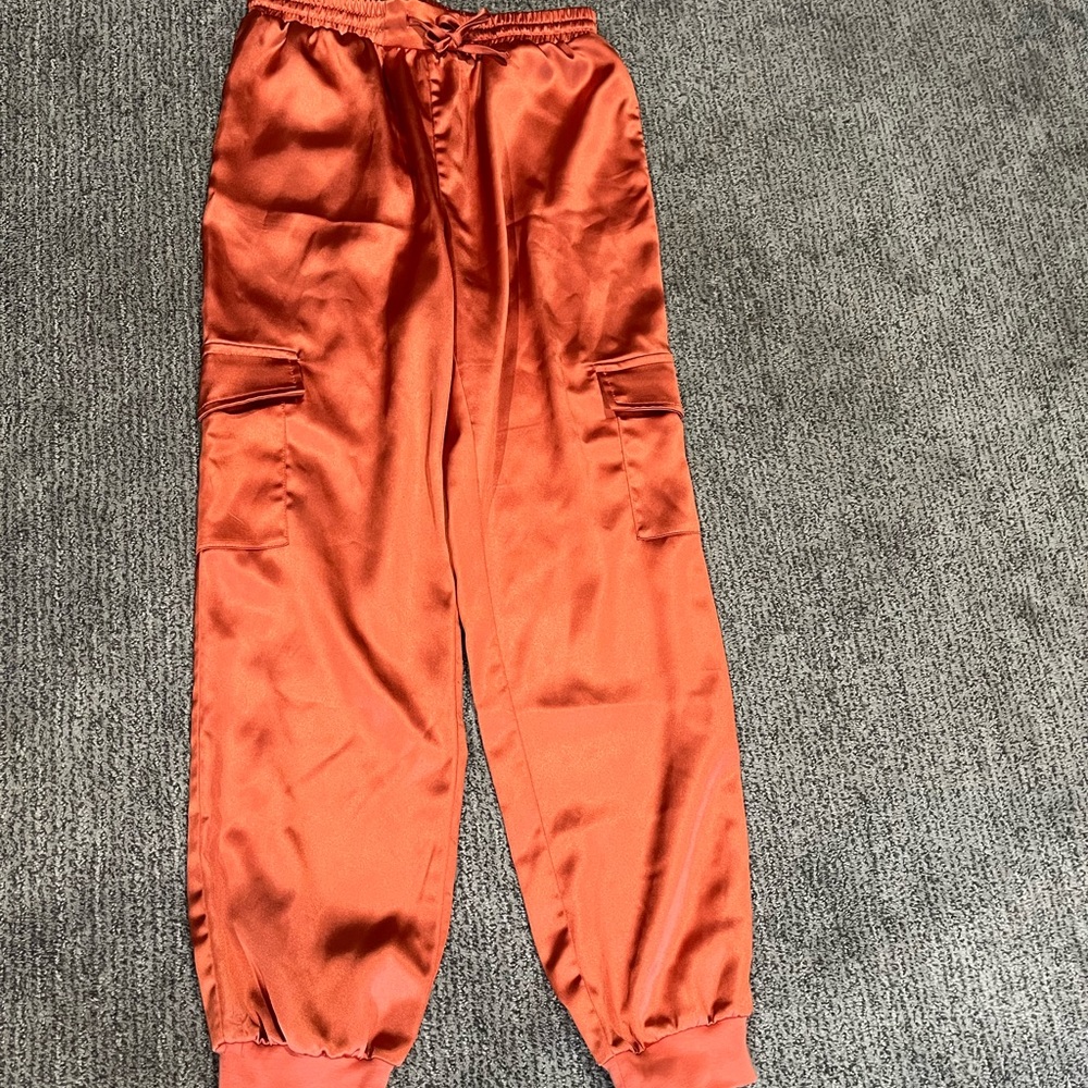 Forever 21 Silk Cargo Draw String Pants Side Pockets Silky Size Small Like New - Picture 2 of 5